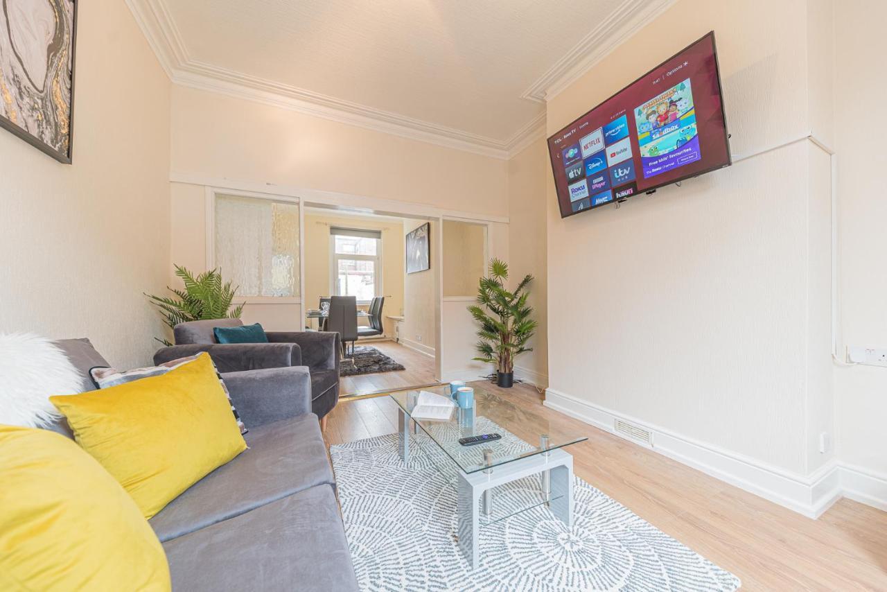 *King Bed* Luxury City Centre House Barrow-in-Furness Екстер'єр фото