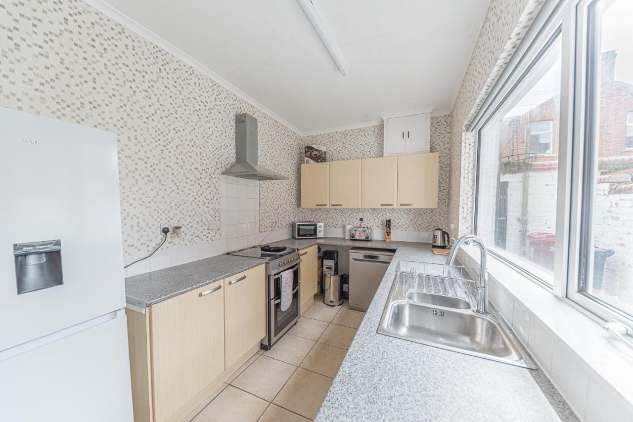 *King Bed* Luxury City Centre House Barrow-in-Furness Екстер'єр фото